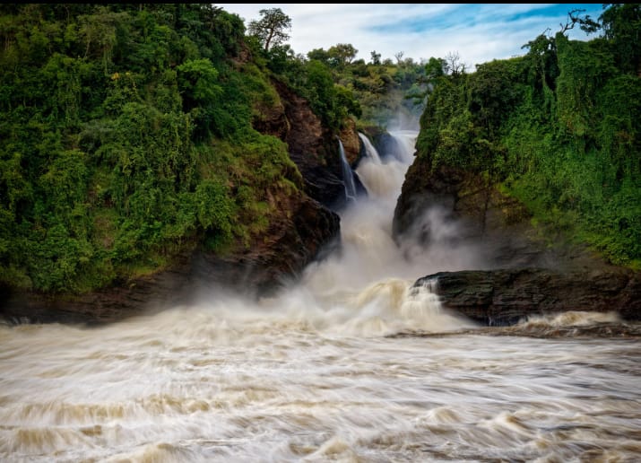 Murchison falls Uganda the powerful water falls in the whole world