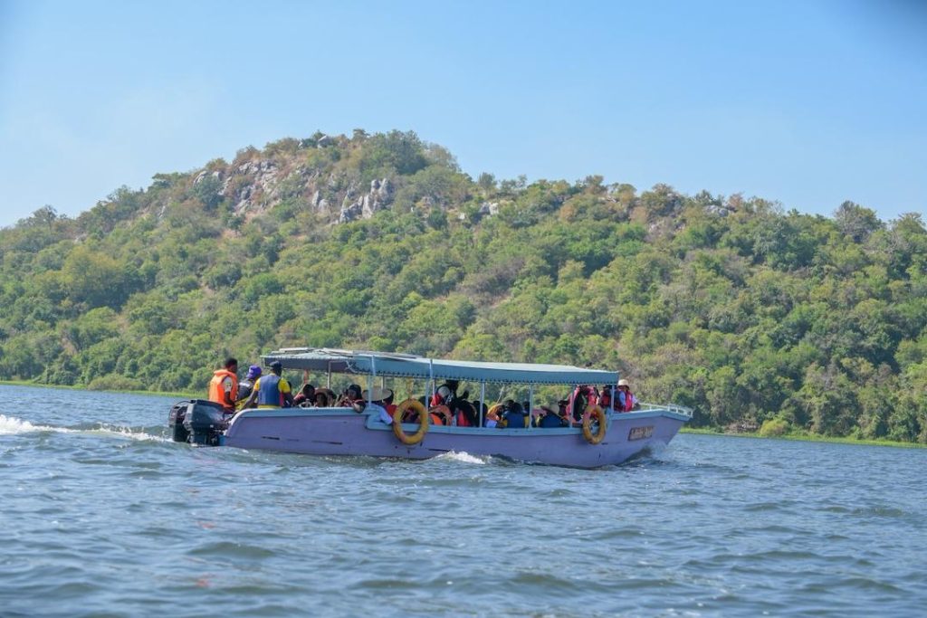 Boat cruise on lake victoria